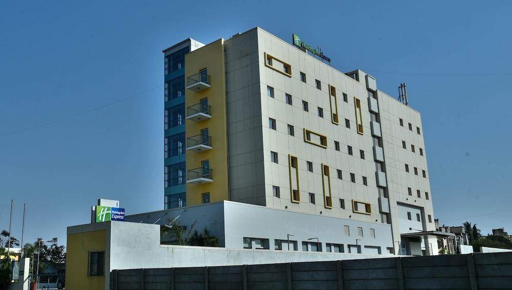 Holiday Inn Express Nashik Indira Nagar By Ihg Екстер'єр фото