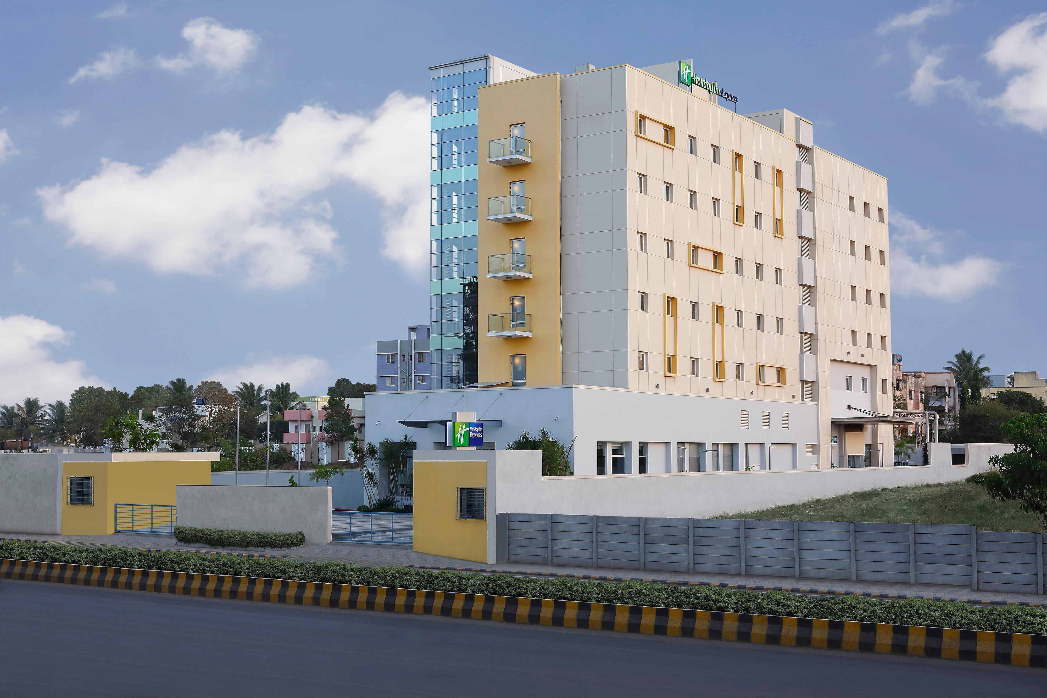 Holiday Inn Express Nashik Indira Nagar By Ihg Екстер'єр фото