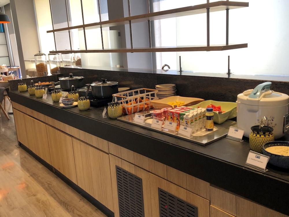 Holiday Inn Express Nashik Indira Nagar By Ihg Екстер'єр фото